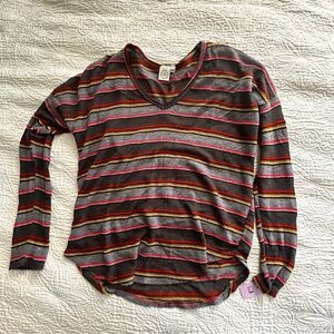 Live in the Moment, striped V-neck top, Large Women’s, gray, red, and yellow.